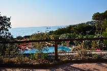 Piscina e mare. Spiaggia di Citara / PhotoSilvana Matozza