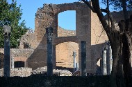 Scorcio delle Tre Esedre, con colonne./ Photo©Silvana Matozza, Guido Bonacci
