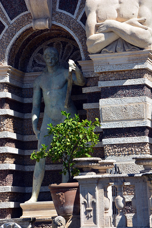 Tivoli. Giardino di Villa d'Este / PhotoSilvana Matozza, Guido Bonacci