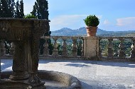 Scorcio della Terrazza Blevedere, con fontana. / Photo©Silvana Matozza, Guido Bonacci.