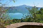 Thumbs/tn_Castel_Gandolfo.Veduta-Lago-di-Albano.jpg