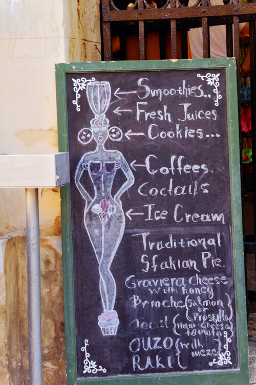 ../Images/Curioso_disegno_pubblicitario_di_figura_femminile_Mercato_comunale.Chania.jpg