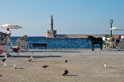 Thumbs/tn_Faro_carrozzelle_e_piccioni_a_Chania.jpg