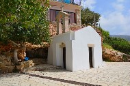 Crete. Falassarna. Agia Paraskevi beach. Piccola chiesa bianca. PhotoSilvana Matozza, Guido Bonacci
