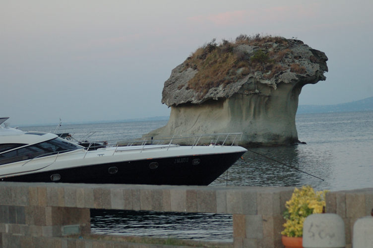 ../Images/Fungo_Lacco-Ameno.Ischia.jpg