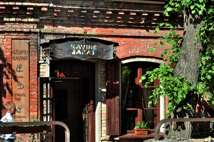 L' Uupio kavine cafe, ritrovo d'artisti e di poeti. / Photo Impressioni Jazz