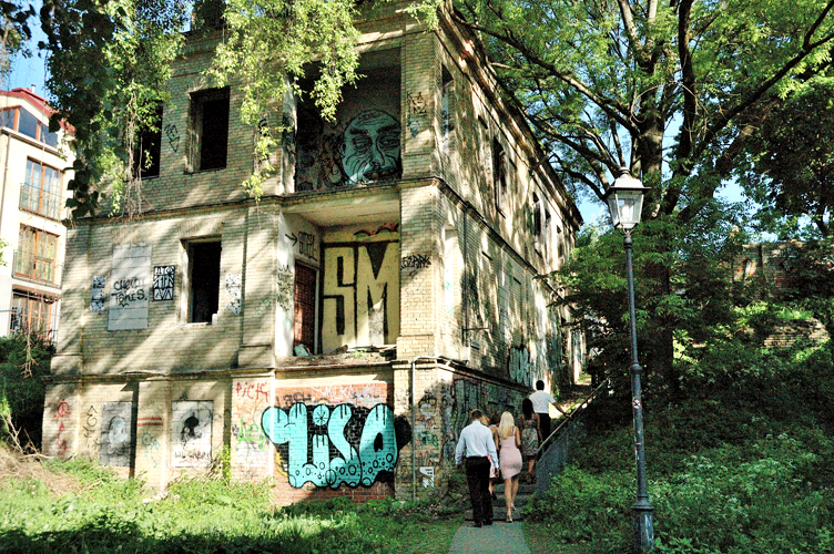 murales e graffiti a Uzupis . Vilnius