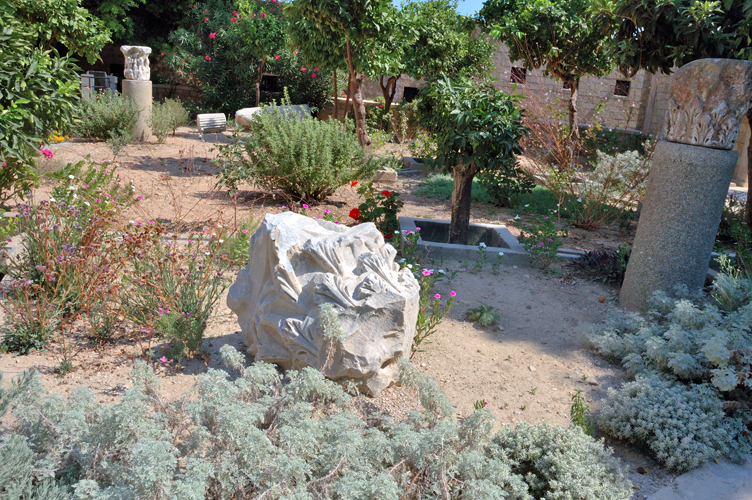 Scorcio dei Giardini del Museo - Archaeological Garden - Rhodes / Photo Impressioni Jazz