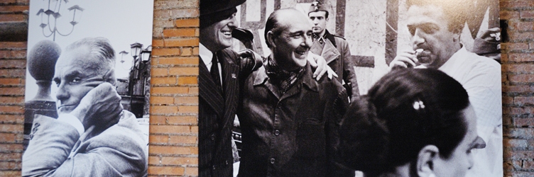  fotografie di William Klein ( part. elab.): Moravia e De Sica, Rossellini, Fellini  