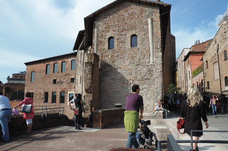 Turisti ai Mercati Traianei. Photo Impressioni Jazz