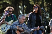 Thumbs/tn_Nu_Indaco.Bouzouki-Chitarra-Basso.jpg