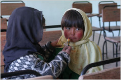 Bakhtay a scuola. Una scena del film di Hana Makhmalbaf